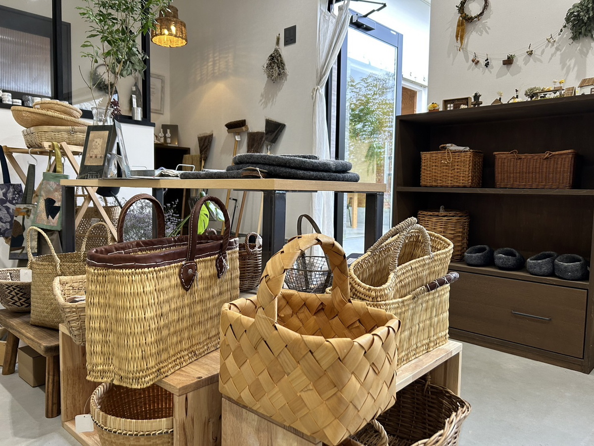 毎月期間限定OPEN！家にあるだけでおしゃれなカゴや古着、クッキーなど