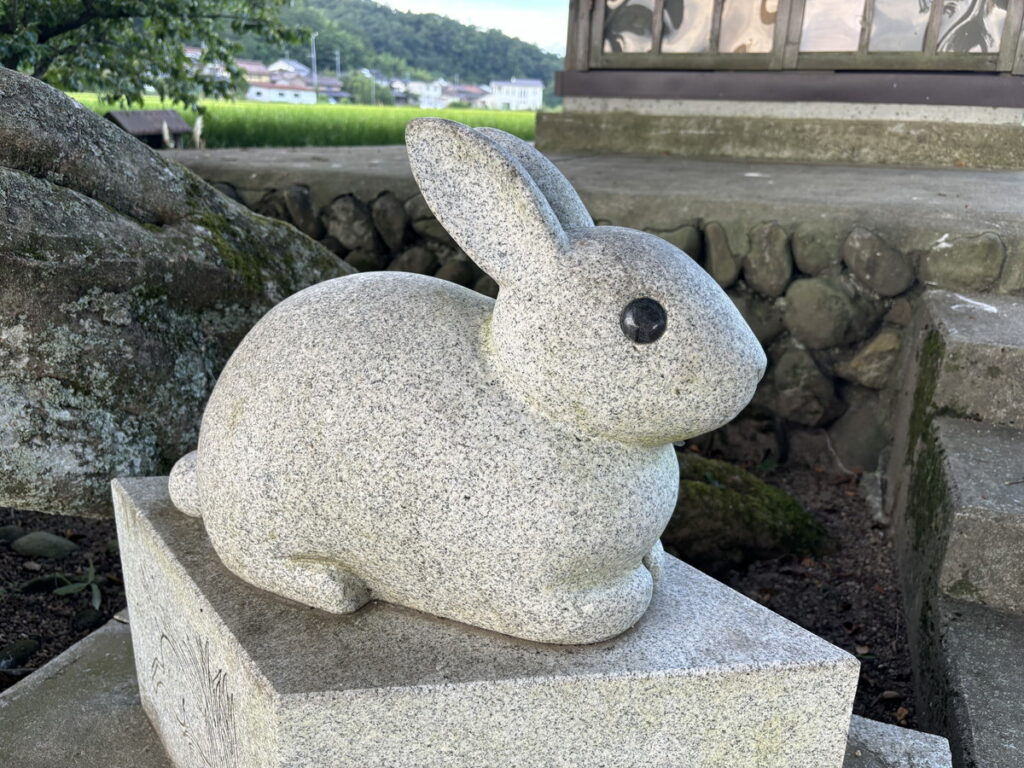 白兎神社　福本白兎神社　鳥取神社　人気の神社　ウサギの聖地　ウサギの神社　ウサギみくじ　おみくじ　白兎神社　御朱印　御朱印長　御朱印集め