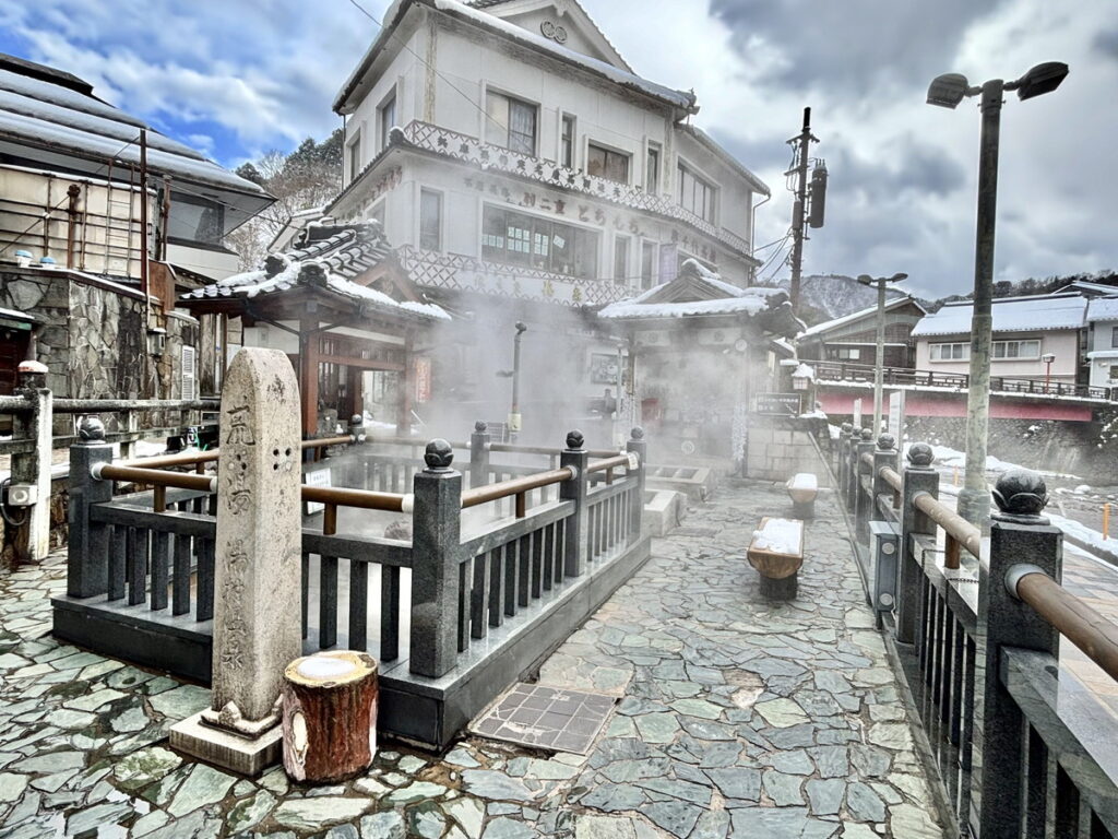 湯村温泉　湯村　新温泉町　兵庫　兵庫観光　鳥取観光　雪景色　雪見風呂