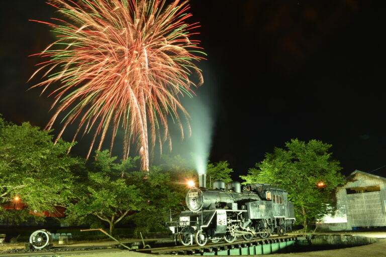 SLと花火が織りなす幻想の夜空！若桜町納涼花火大会ガイド【完全保存版】